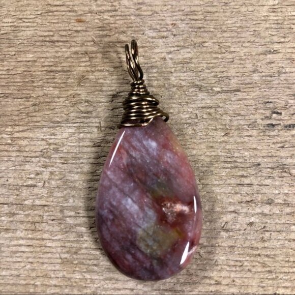 Purple Agate Tear Drop Necklace Pendant - Picture 2 of 4